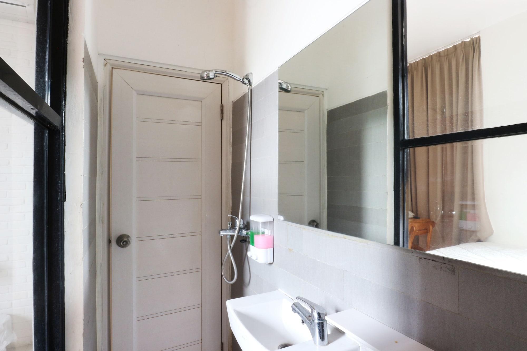 Urbana Homes Syariah Jakarta Buitenkant foto